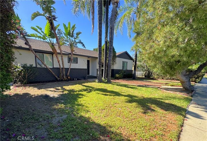 Property Photo:  8735 Corbin Avenue  CA 91324 