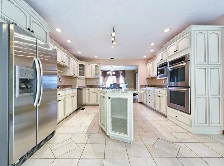 Property Photo:  6 Fairlane Drive  VA 24605 