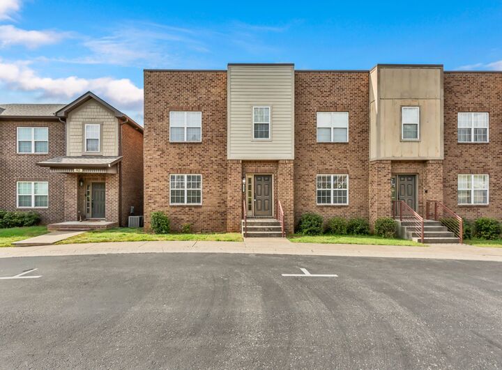 Property Photo:  94 Promontory Ln  TN 37040 