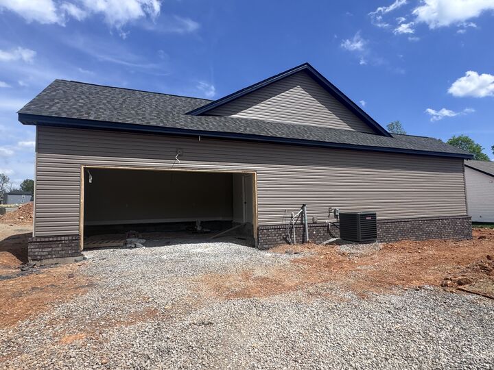 Property Photo:  289 Wayne Hall Rd  TN 37040 