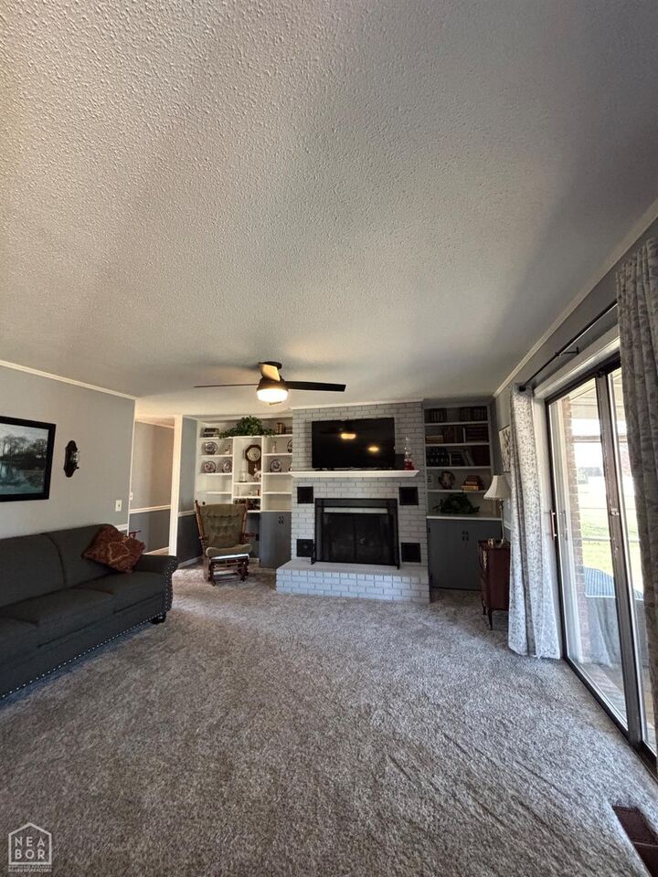 Property Photo:  1410 W Main  AR 72476 