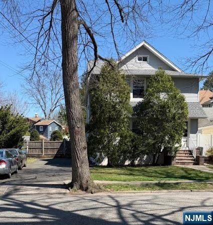 Property Photo:  15 E Van Ness Avenue 1  NJ 07070 