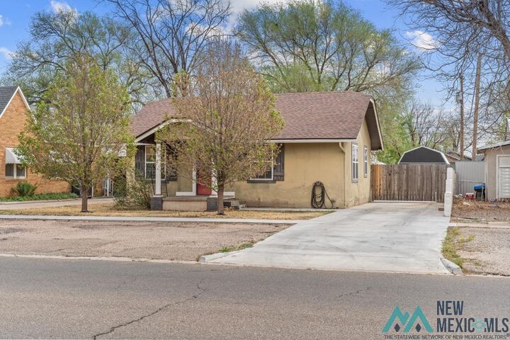 Property Photo:  1009 Pile Street  NM 88101 