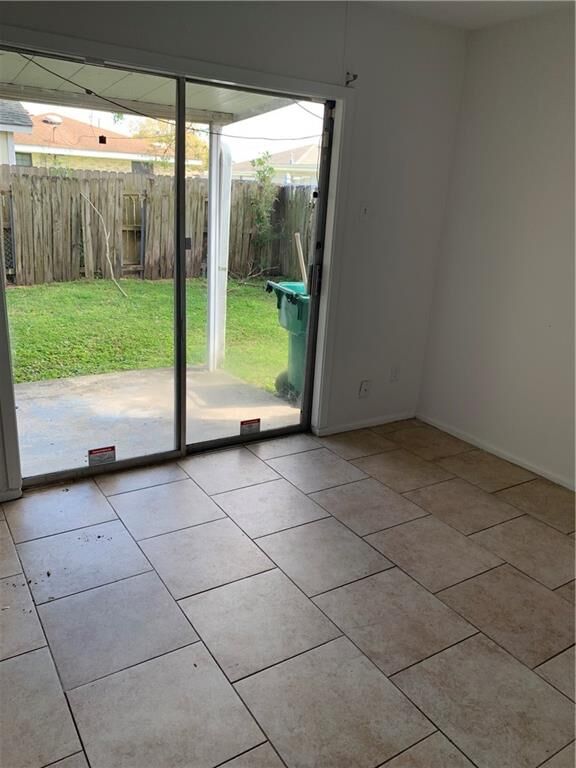 Property Photo: 2111 Emerson Street LA 70056