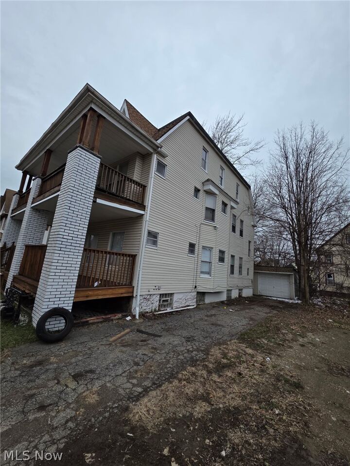 Property Photo: 10117 Somerset Avenue OH 44108