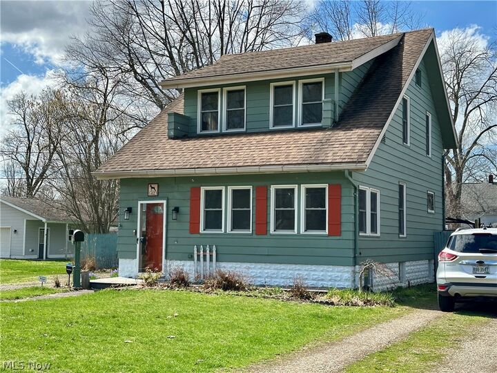 Property Photo:  1421 Ohio Avenue  OH 44004 