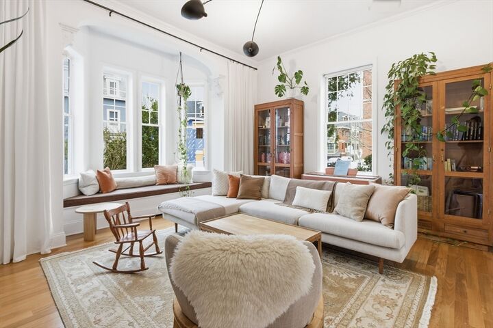 Property Photo:  76 Perrin St 1  MA 02119 