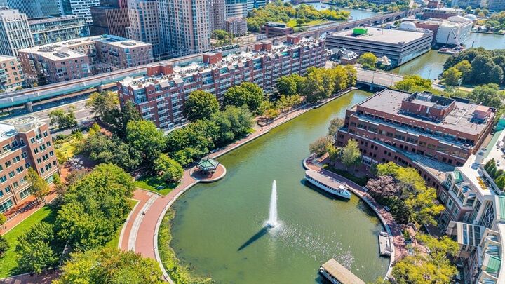 Property Photo:  4 Canal Park Ph8  MA 02141 