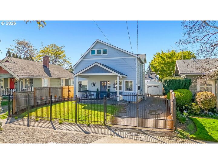 Property Photo:  6411 SE 94th Ave  OR 97266 