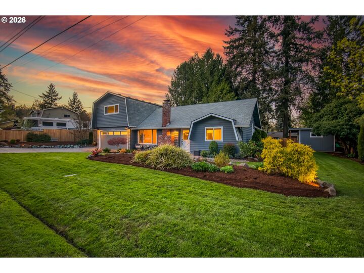 Property Photo:  2635 Lafave St  OR 97068 