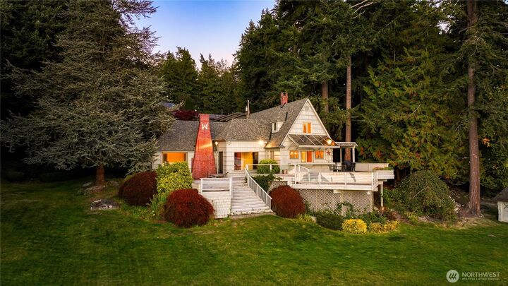 Property Photo: 2138 Dellesta Drive WA 98226