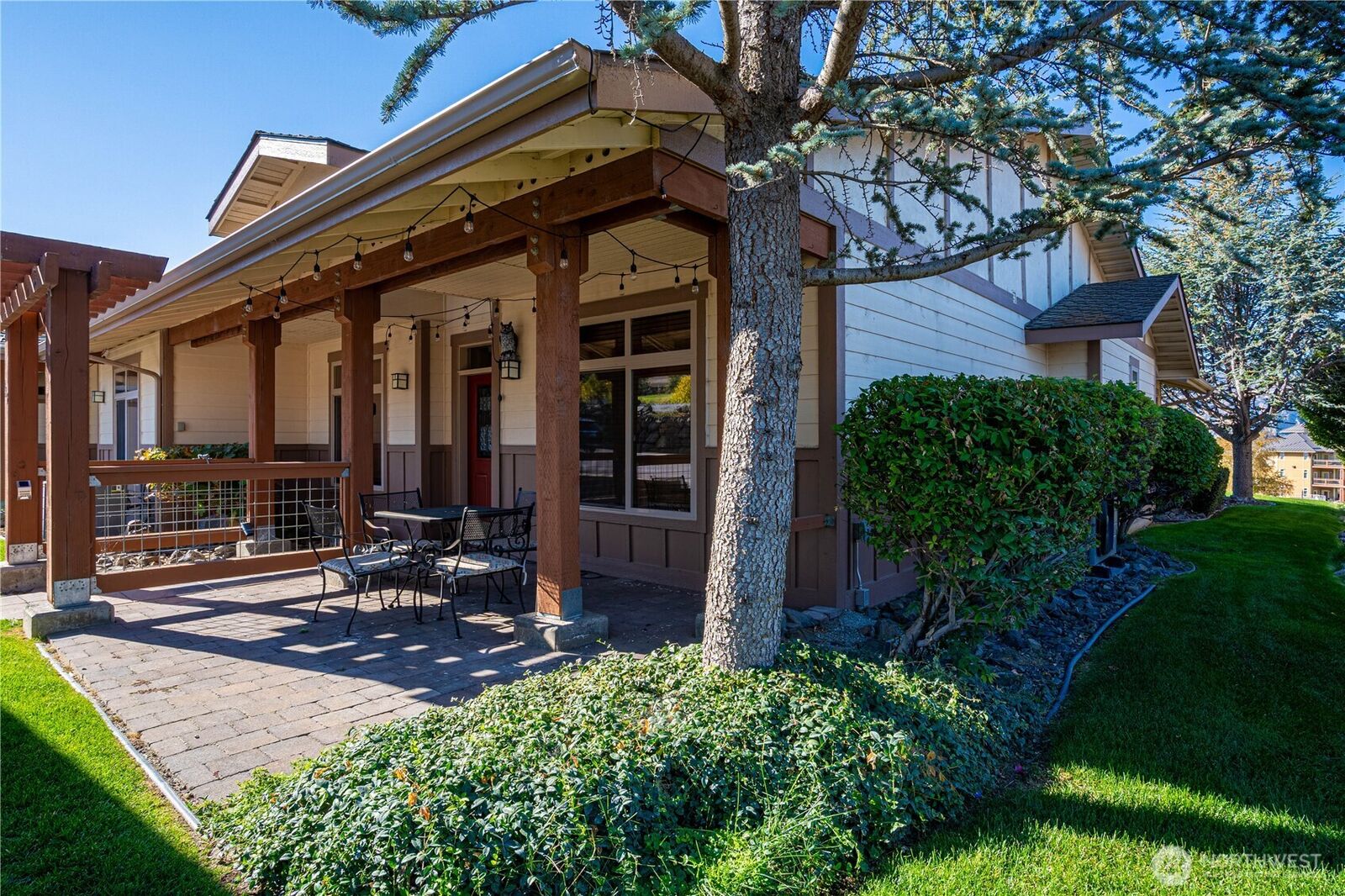 Property Photo:  123  Red Hawk Drive  WA 98843 