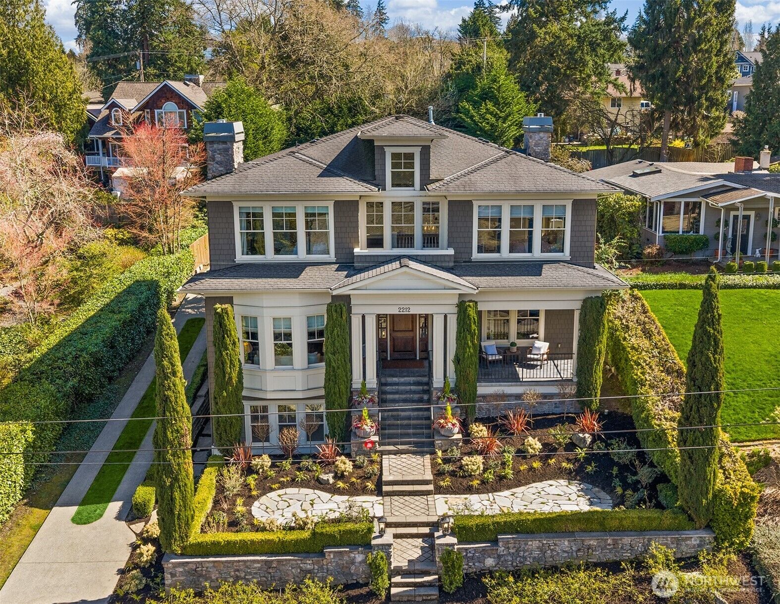 Property Photo: 2212 77th Avenue SE WA 98040