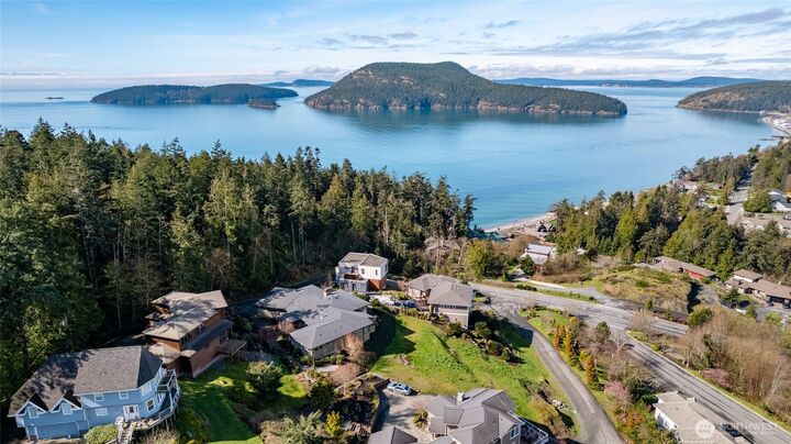Property Photo: 4309 Marine Crest Place WA 98221