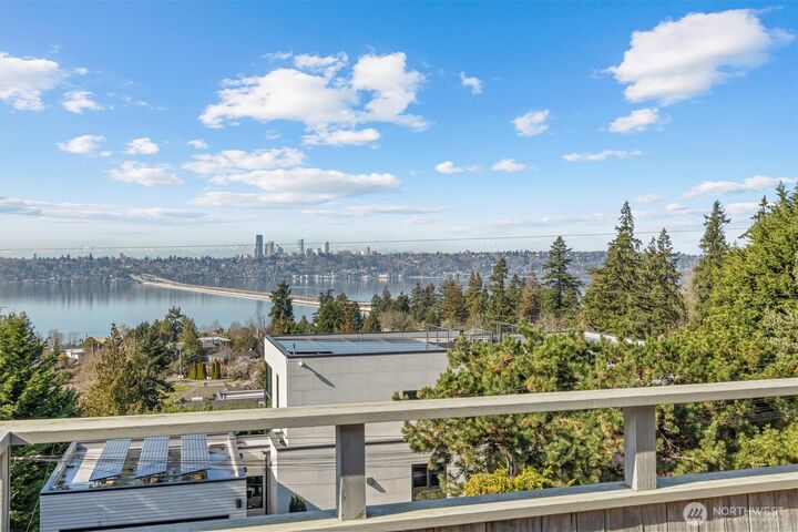 Property Photo: 2800 68th Avenue SE WA 98040