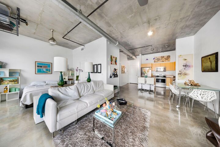 Property Photo:  313 NE 2nd Street 602  FL 33301 