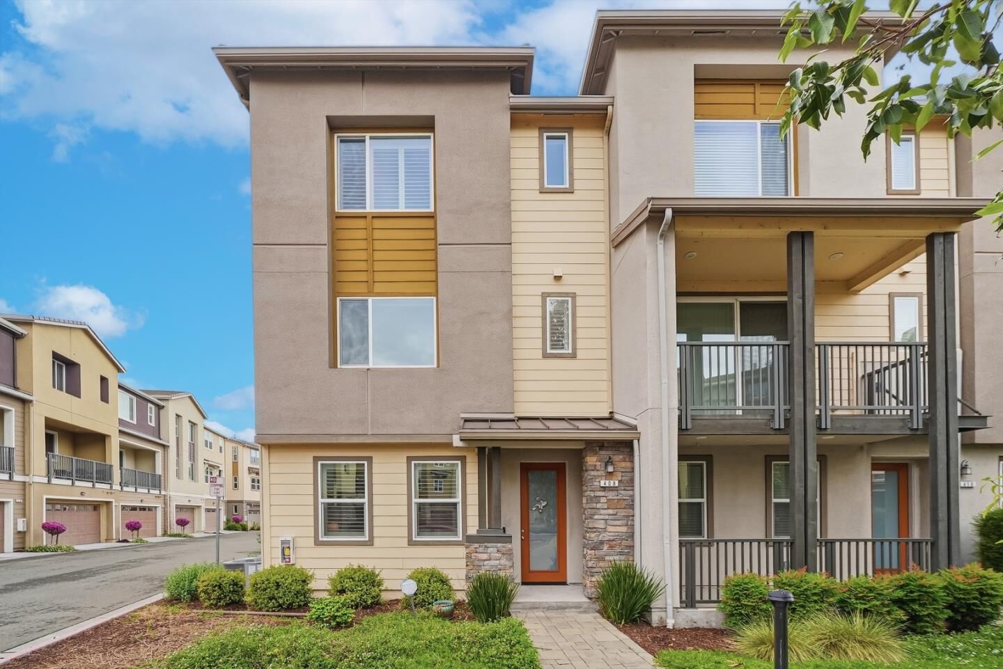 Property Photo:  408 Desert Holly Street  CA 95035 