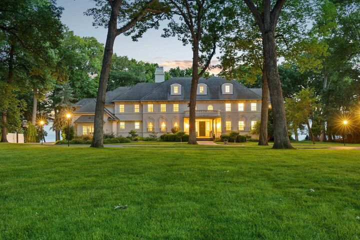 Property Photo:  565 Illinois Avenue  WI 54941 