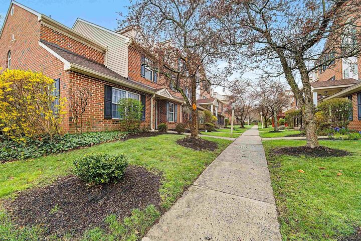 Property Photo: 1521 Thomas Jefferson Ct 1521 NJ 08330