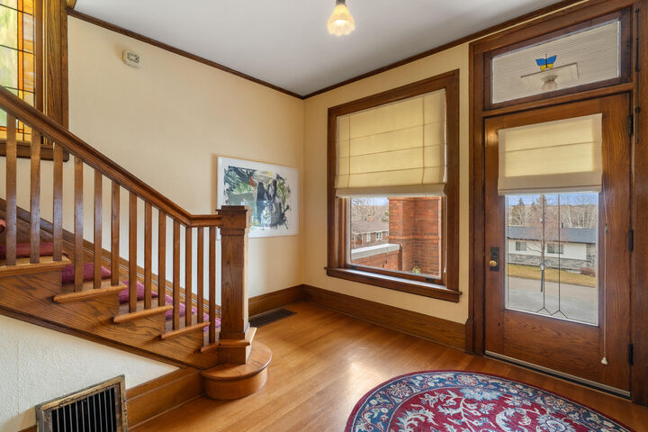 Property Photo:  730 Clarendon Avenue  WY 82801 