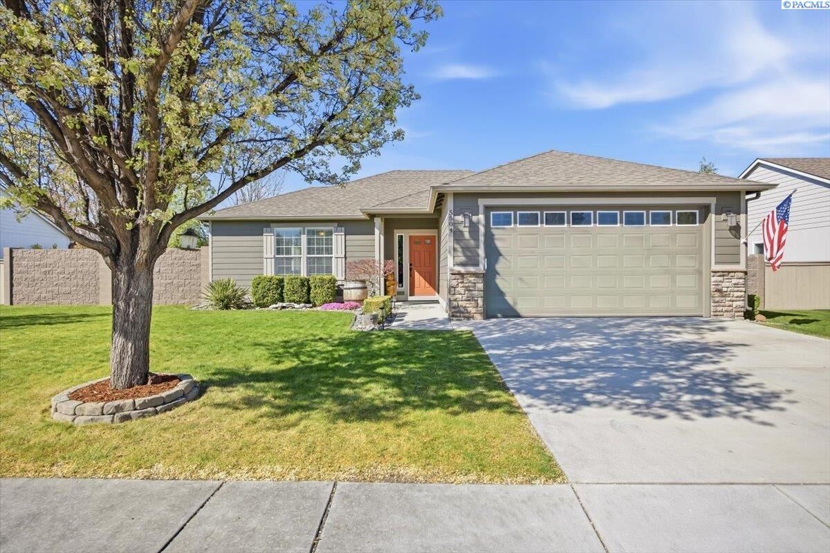 Property Photo: 5504 W 20th Avenue WA 99338