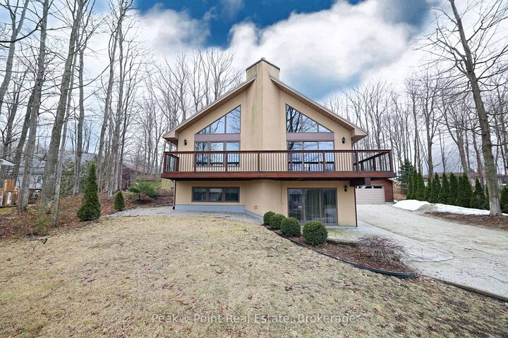Property Photo: 9 Carson Lake Crescent ON N0H 2G0