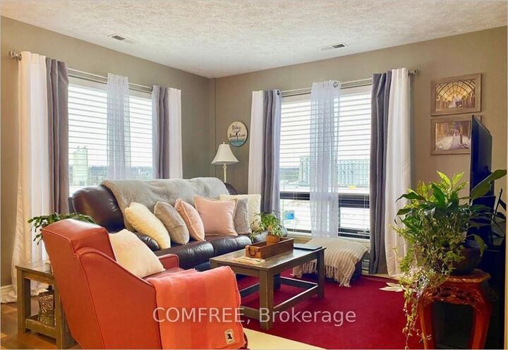 Property Photo: 1717 2nd Avenue E 401 ON N4K 6V4