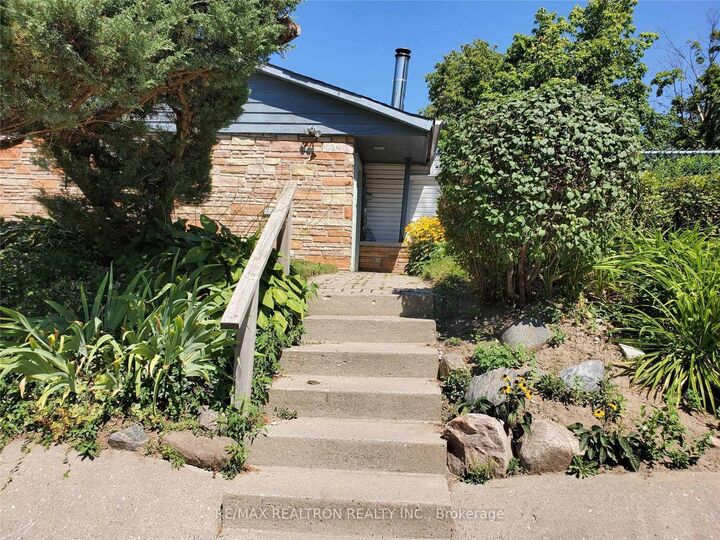 Property Photo:  2623 Kennedy Road Bsmnt  ON M1T 3H5 