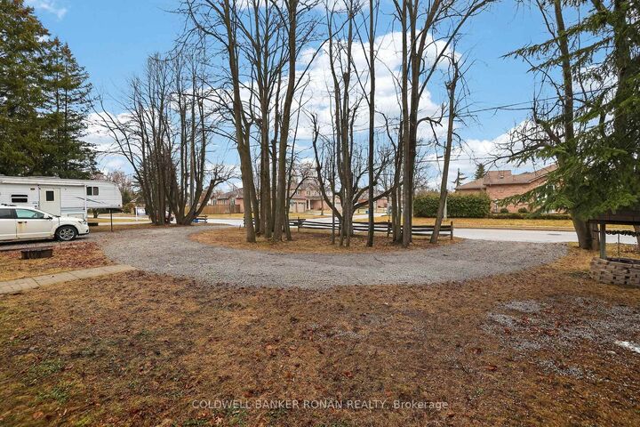 Property Photo: 56 Lakeland Crescent ON L4E 2Z9