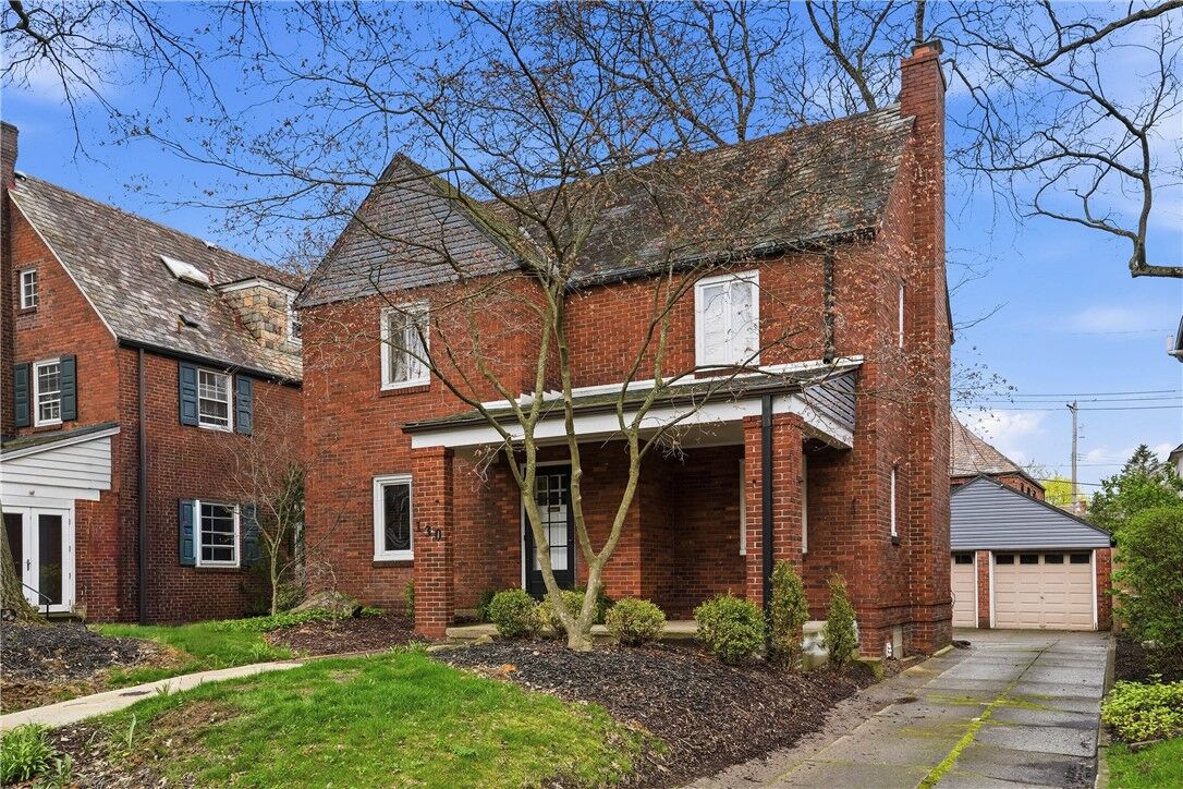 Property Photo:  130 Yorkshire Dr  PA 15208 