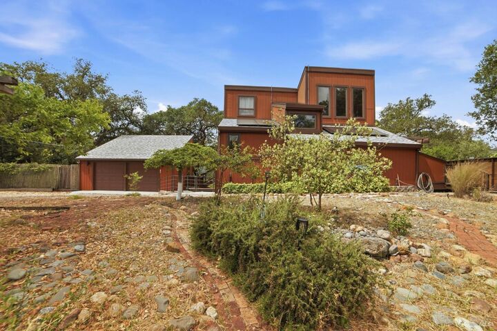 Property Photo:  26807 Oak Knoll Terrace  CA 95425 