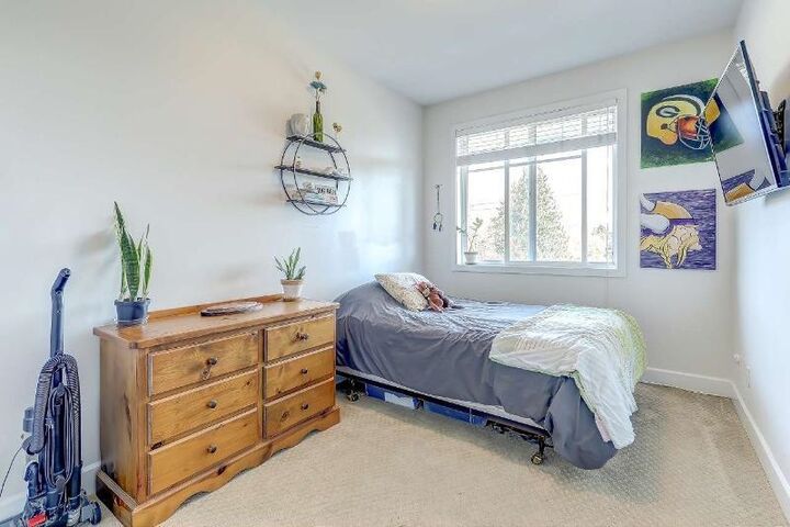 Property Photo: 46262 First Avenue 315 BC V2P 0C3