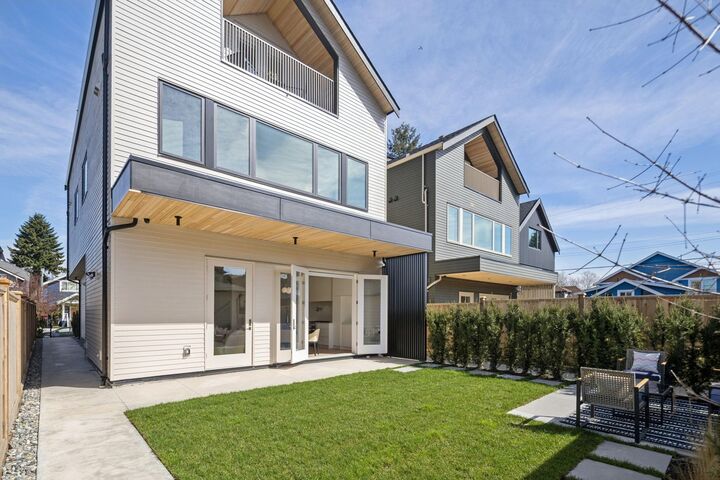 Property Photo: 3648 W 20th Avenue 2 BC V6S 1E8