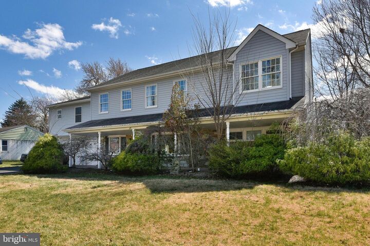 Property Photo: 1194 Elberta Avenue PA 19020