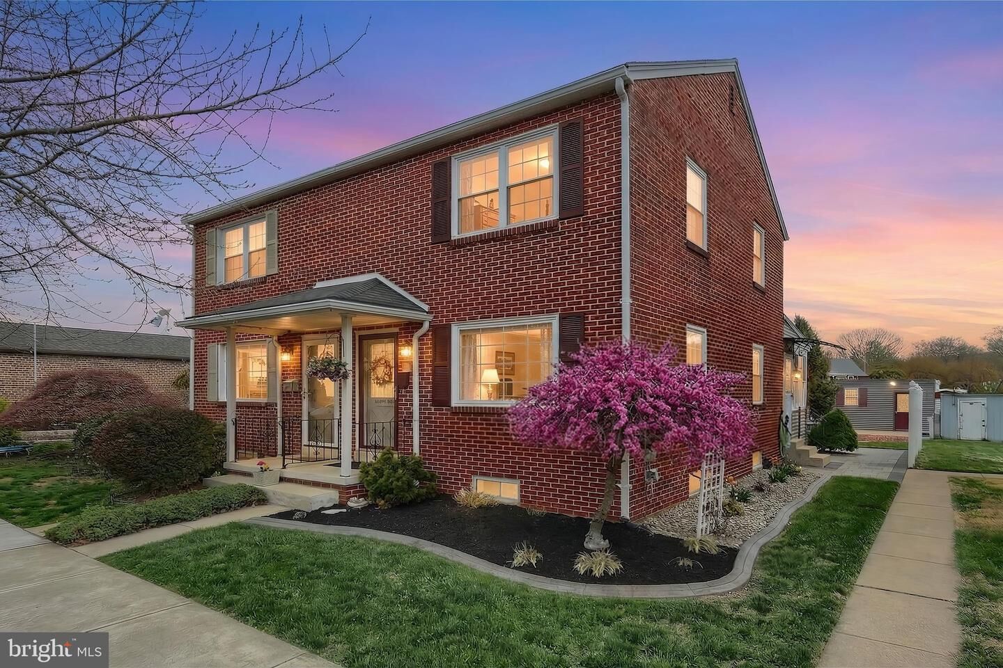 Property Photo: 37 S 8th Street PA 17512