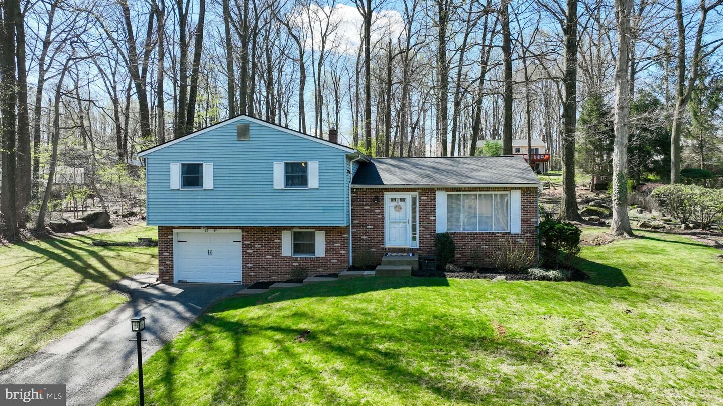 Property Photo:  95 Village Road  PA 17319 