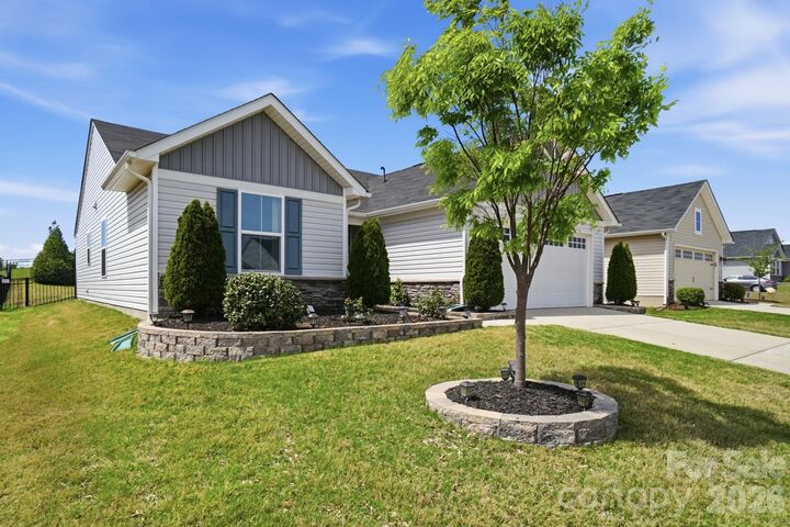 Property Photo: 4281 Stream Dale Circle NW NC 28027