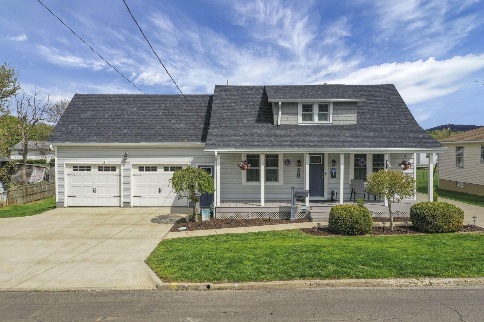 Property Photo:  1517 Graylock Street  OH 43130 