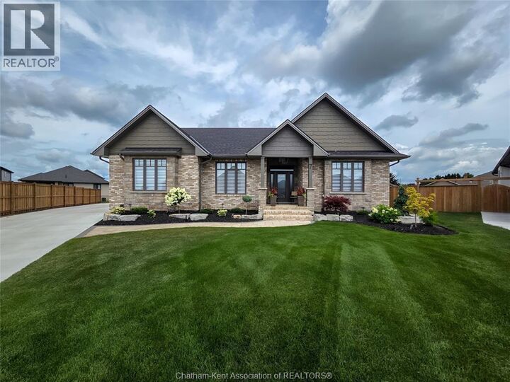 Property Photo:  7 Tracy Drive  ON N7M 0S8 