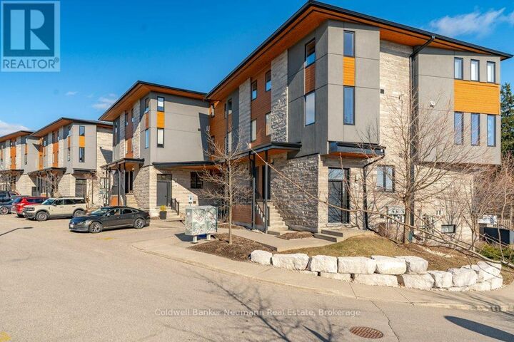 Photo de la propriété:  32 Arkell Road 14  ON N1L 0L4 