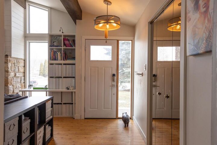 Property Photo:  210 Lilac Bay  MB R5G 2C7 