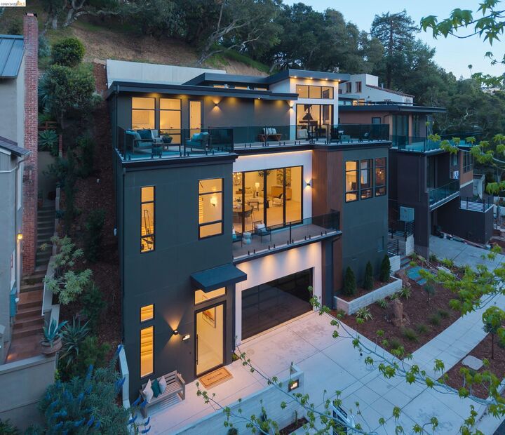 Property Photo: 1675 Trestle Glen Rd CA 94610