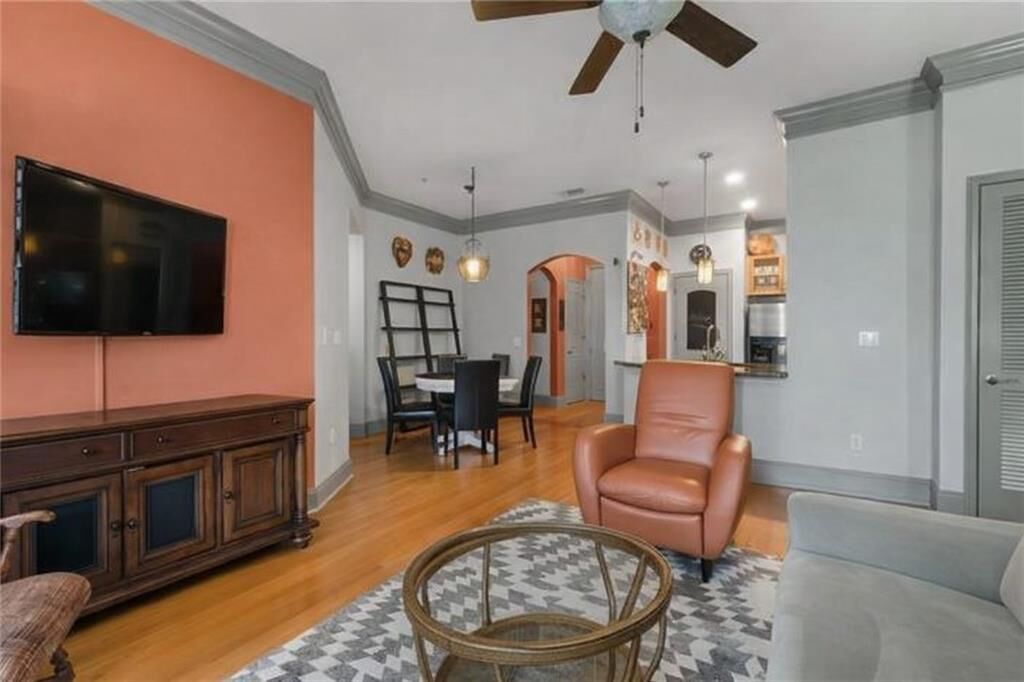 Property Photo: 3621 Vinings Slope SE 2516 GA 30339