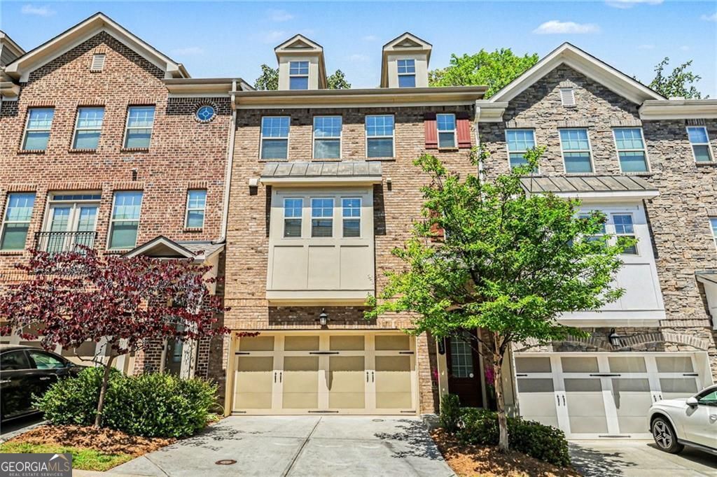 Property Photo:  1363 Harris Way S  GA 30319 