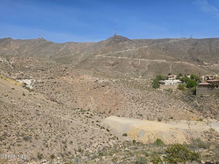 Property Photo:  38 Sierra Crest Drive  TX 79902 