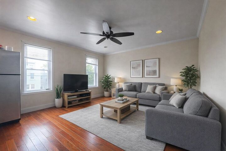 Property Photo:  32 Beacon Ave 3  NJ 07306 