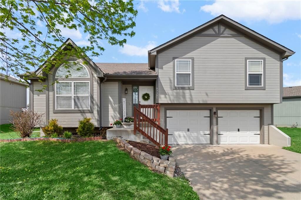 Property Photo: 8316 NE 105th Street MO 64157