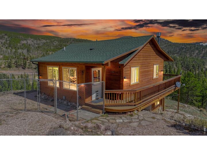 Property Photo:  51 Tenino Ct  CO 80545 