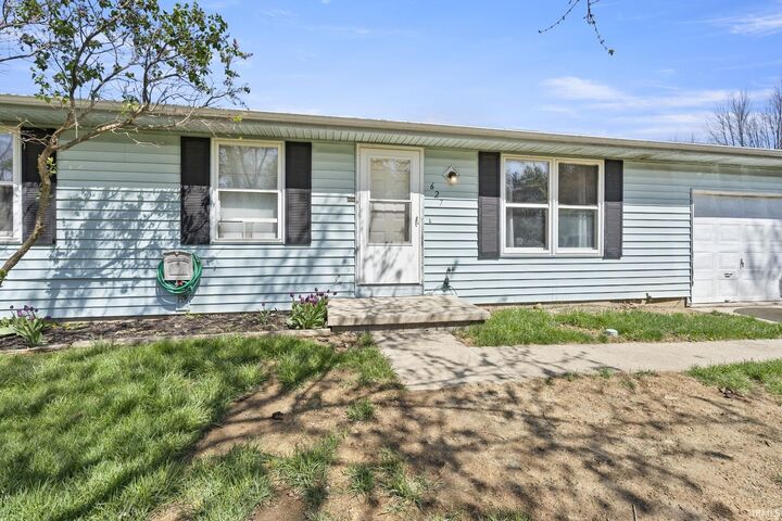 Property Photo: 627 E Jefferson Street IN 46792-0044