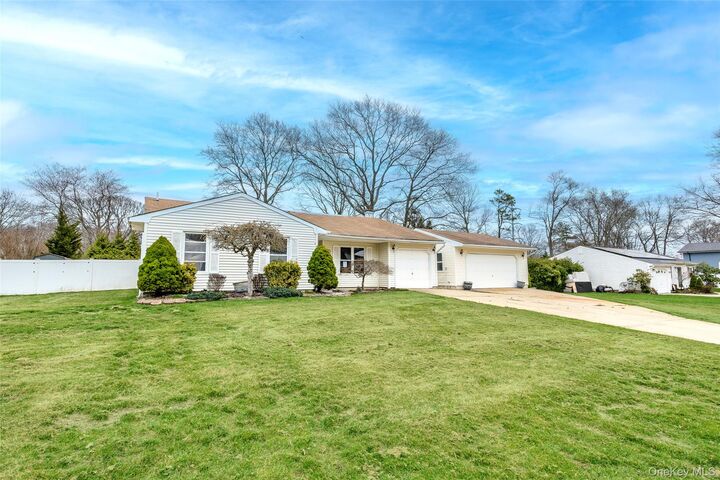 Property Photo:  35 Timber Trail Lane  NY 11763 